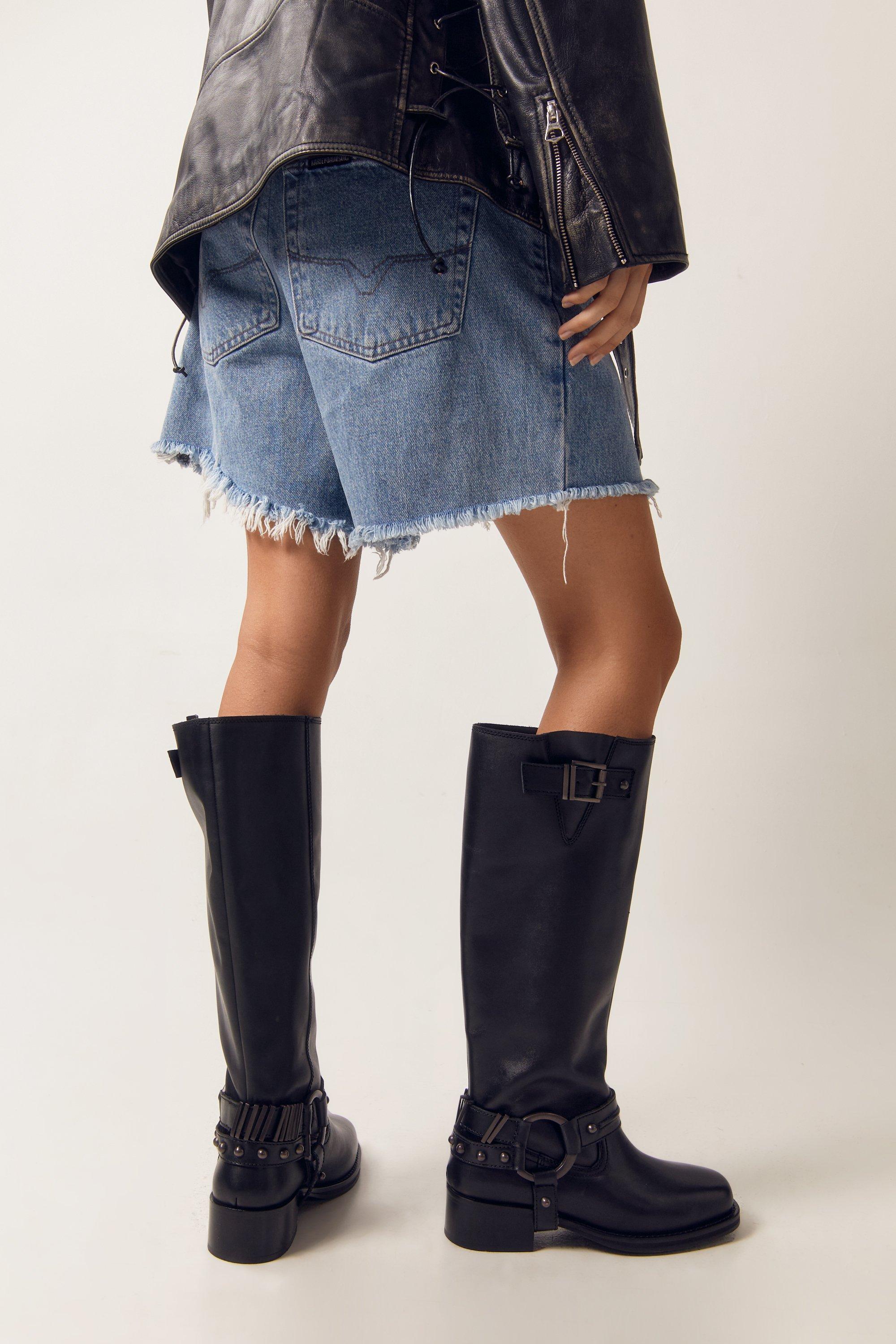 Boohoo 2024 buckle boots