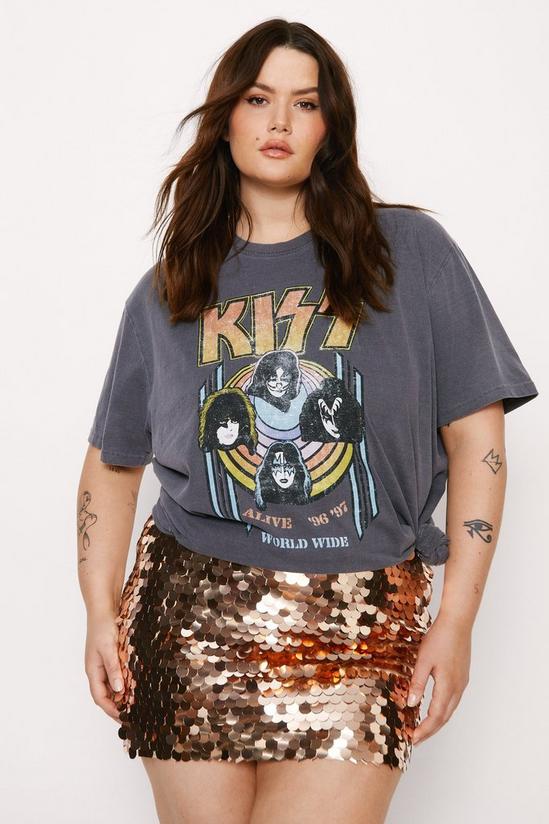 NastyGal Plus Size Kiss Overdyed Graphic T-shirt 1