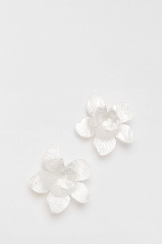 NastyGal Pearlised Oversized Flower Earrings 3