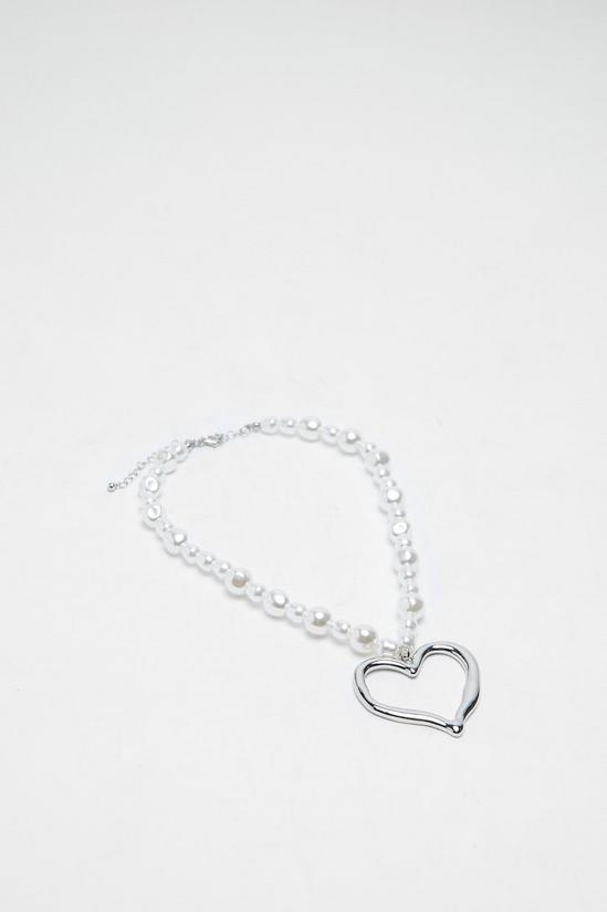 NastyGal Pearl Heart Necklace 3