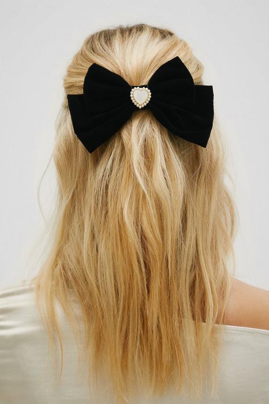 NastyGal Embellished Heart Detail Hair Bow Clip 2
