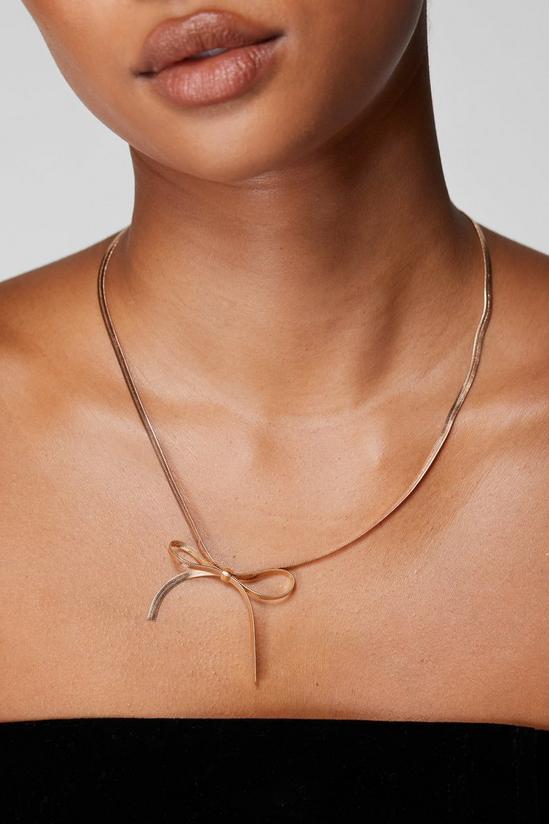 NastyGal Bow Chain Necklace 2