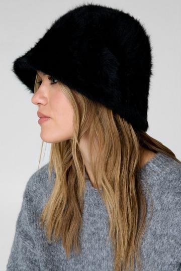 Fluffy Knitted Bucket Hat black