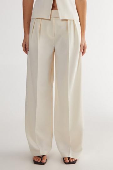 Essentials Pleat Front Tailored Straight Leg Trouser ivory