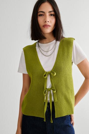 Knitted Tie Front Vest green