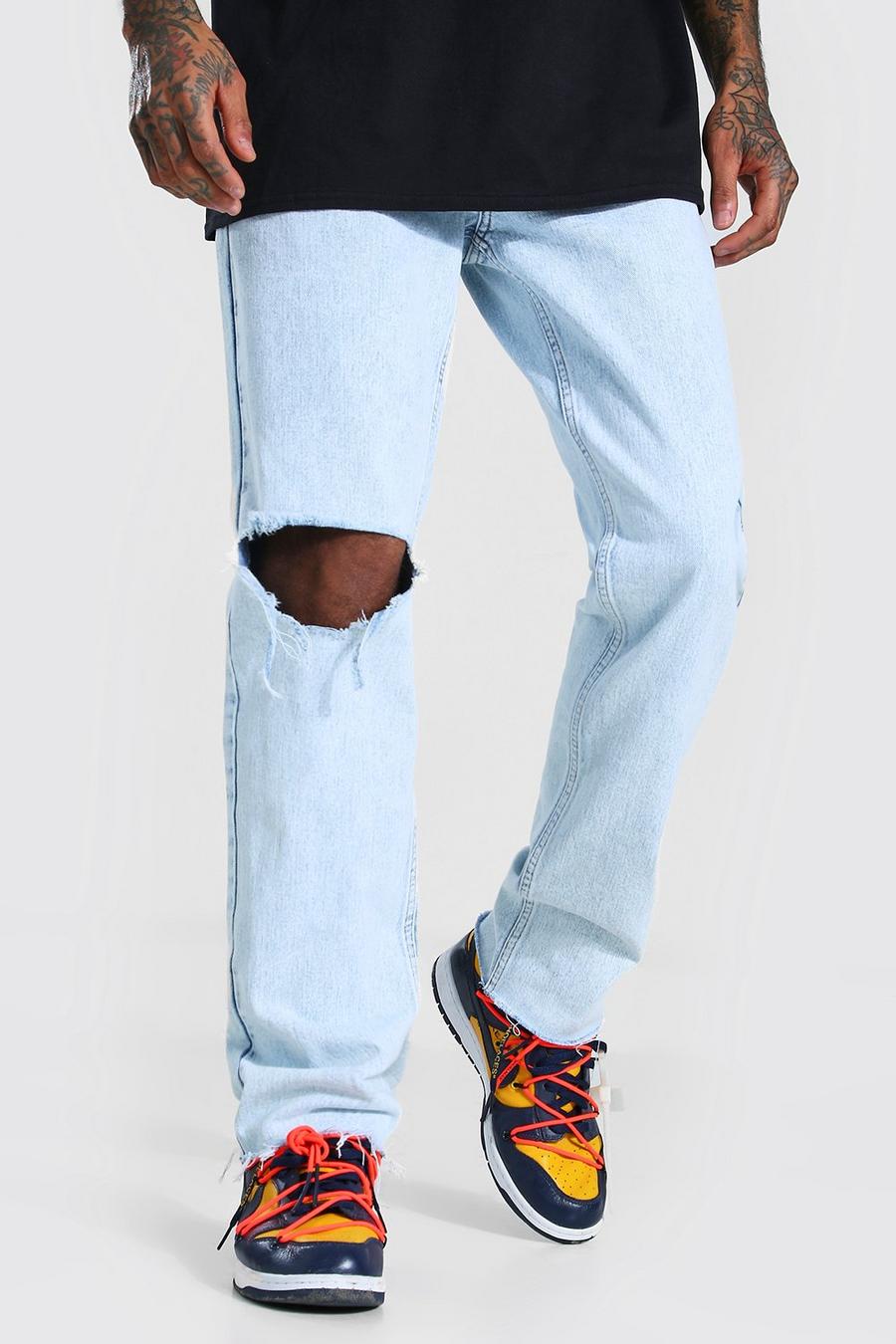 כחול קרח ג'ינס בגזרה ישרה עם קרעים גדולים בברכיים ומכפלת פרומה