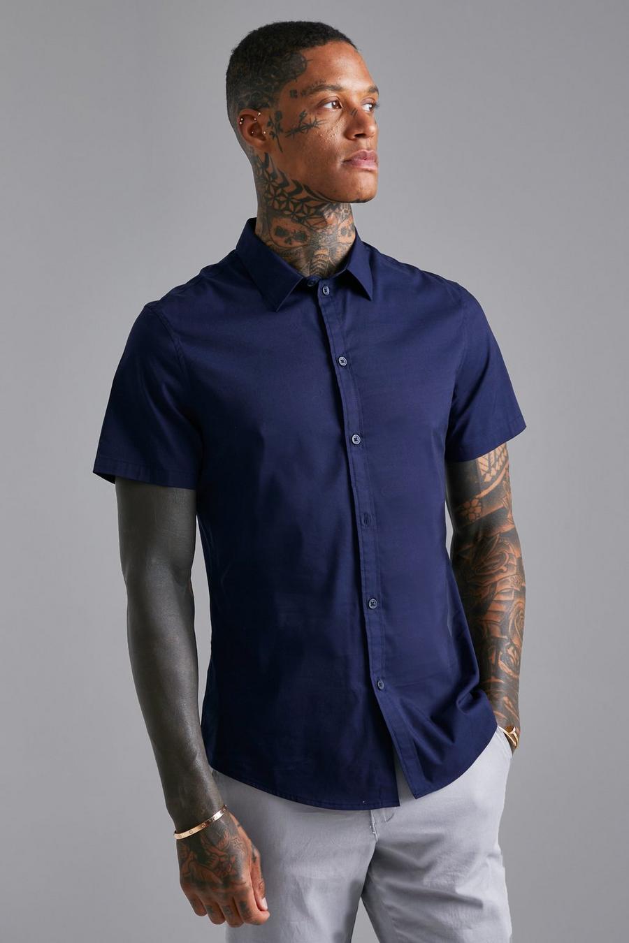 Camisa reciclada ajustada de manga corta, Navy azul marino image number 1