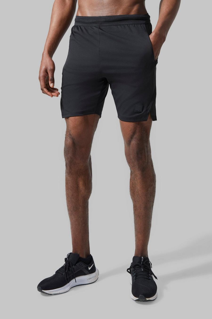 Black noir Man Active Performance 7inch Split Hem Shorts