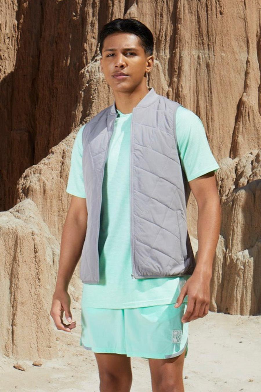 Grey gris Man Active Quilted Body Warmer image number 1