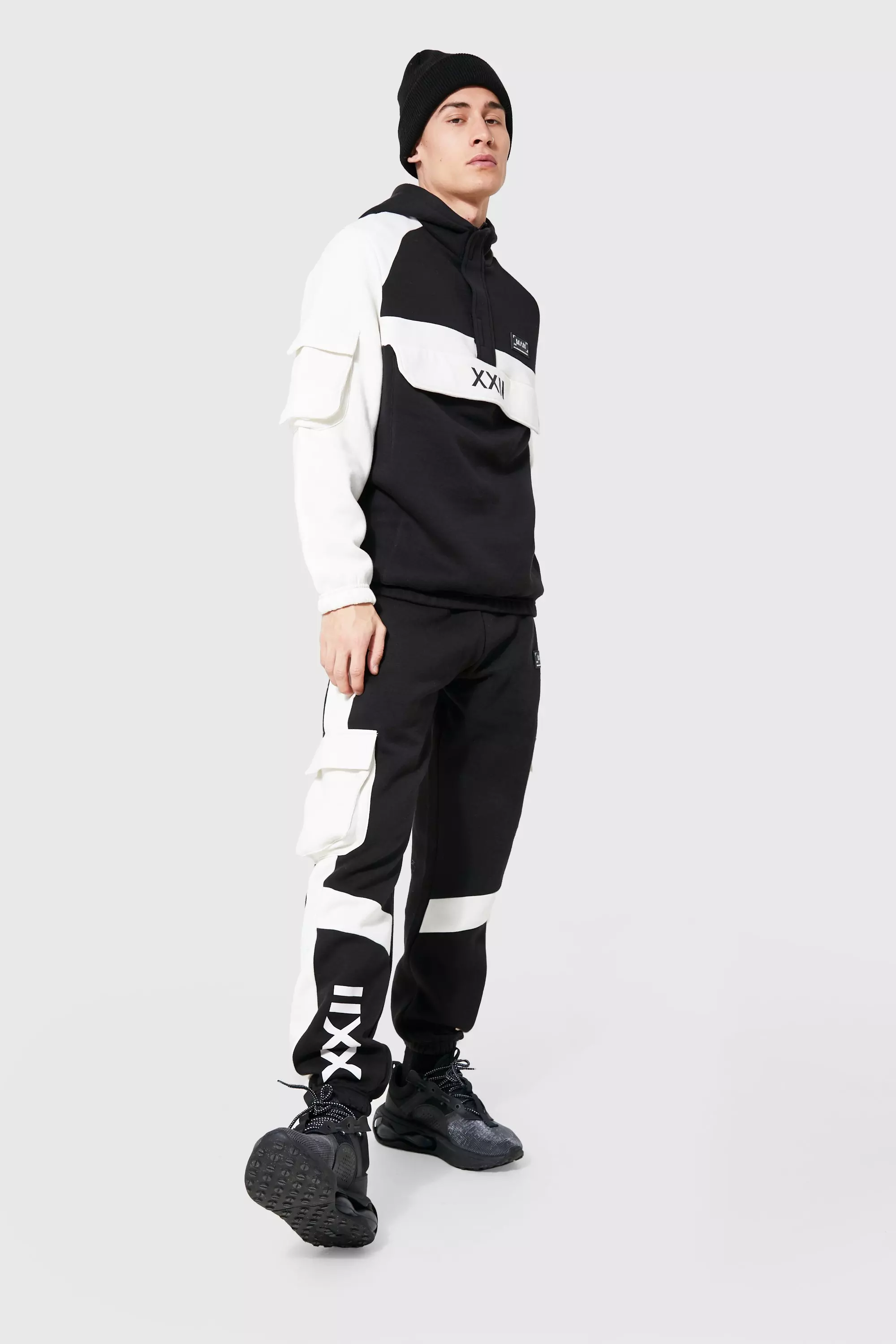 Black cargo tracksuit shop