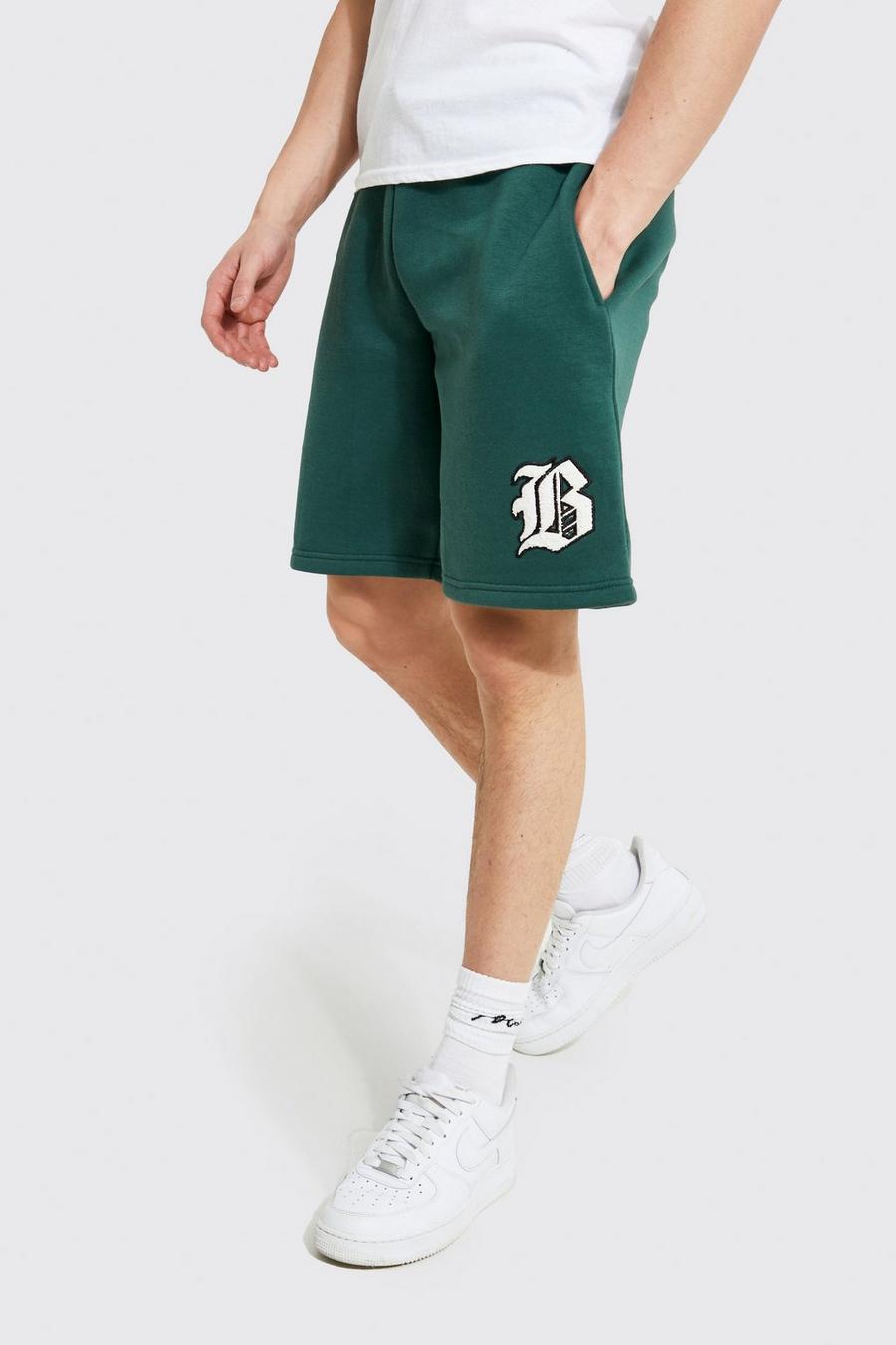 Pantalón corto oversize de tela jersey con aplique de letra B, Forest verde