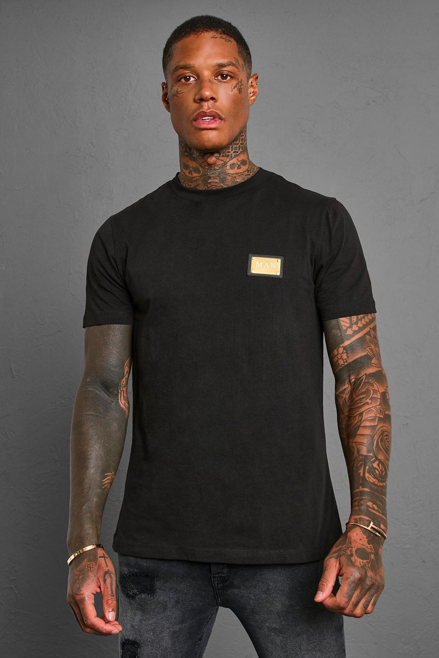 T-shirt cintré à écusson métallique, Black image number 1
