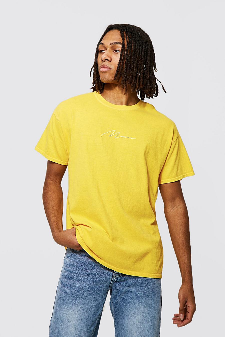 Yellow gul Man Signature Embroidered Overdye T-shirt image number 1
