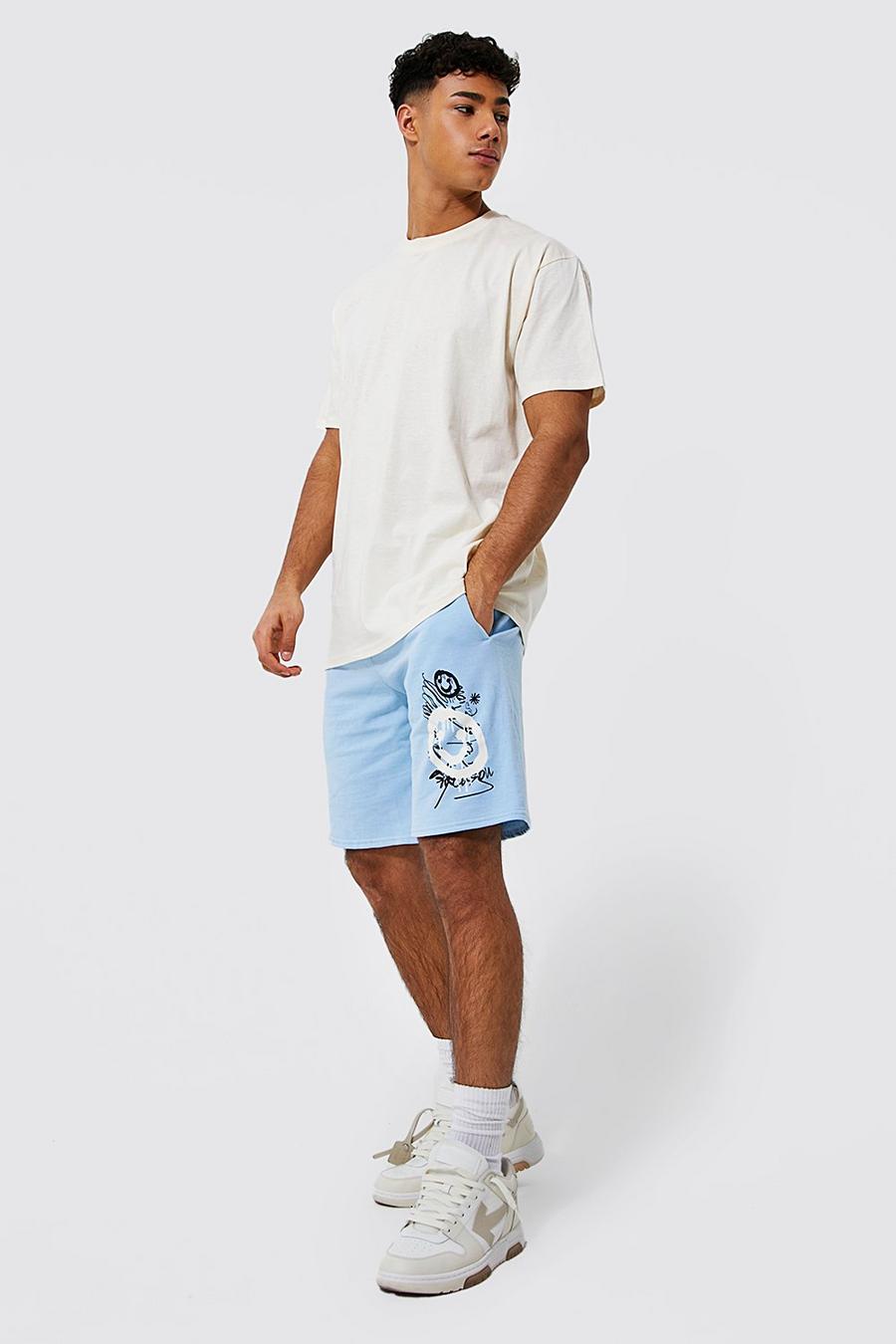 Oversize T-Shirt & Shorts mit Grafitti-Print, Light blue image number 1