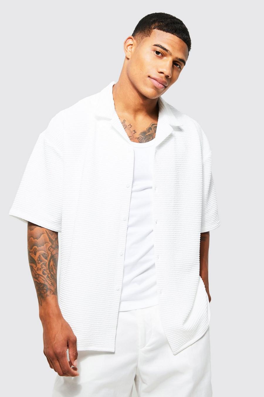 Camicia a maniche corte con trama in rilievo, pieghe e rever, White bianco
