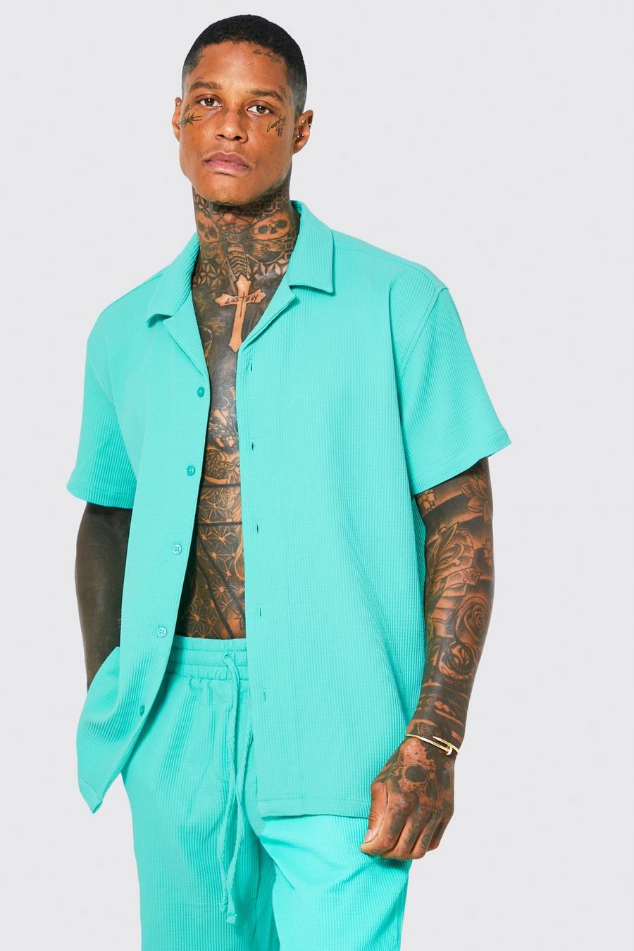 Green Short Sleeve Revere Oversized Pleated Shirt image number 1