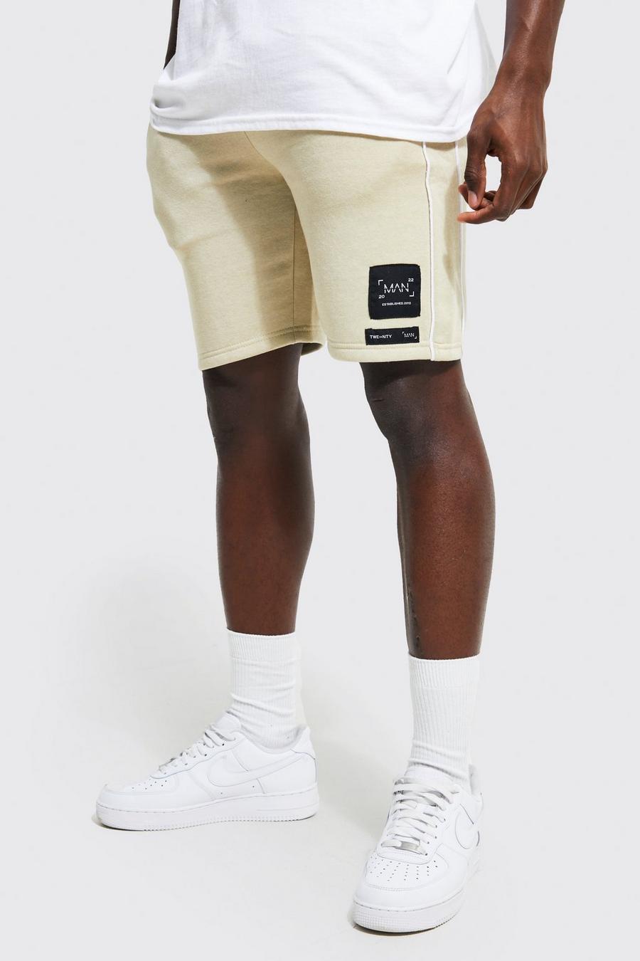 Mittellange Slim-Fit Jersey-Shorts mit Paspeln, Sand beige