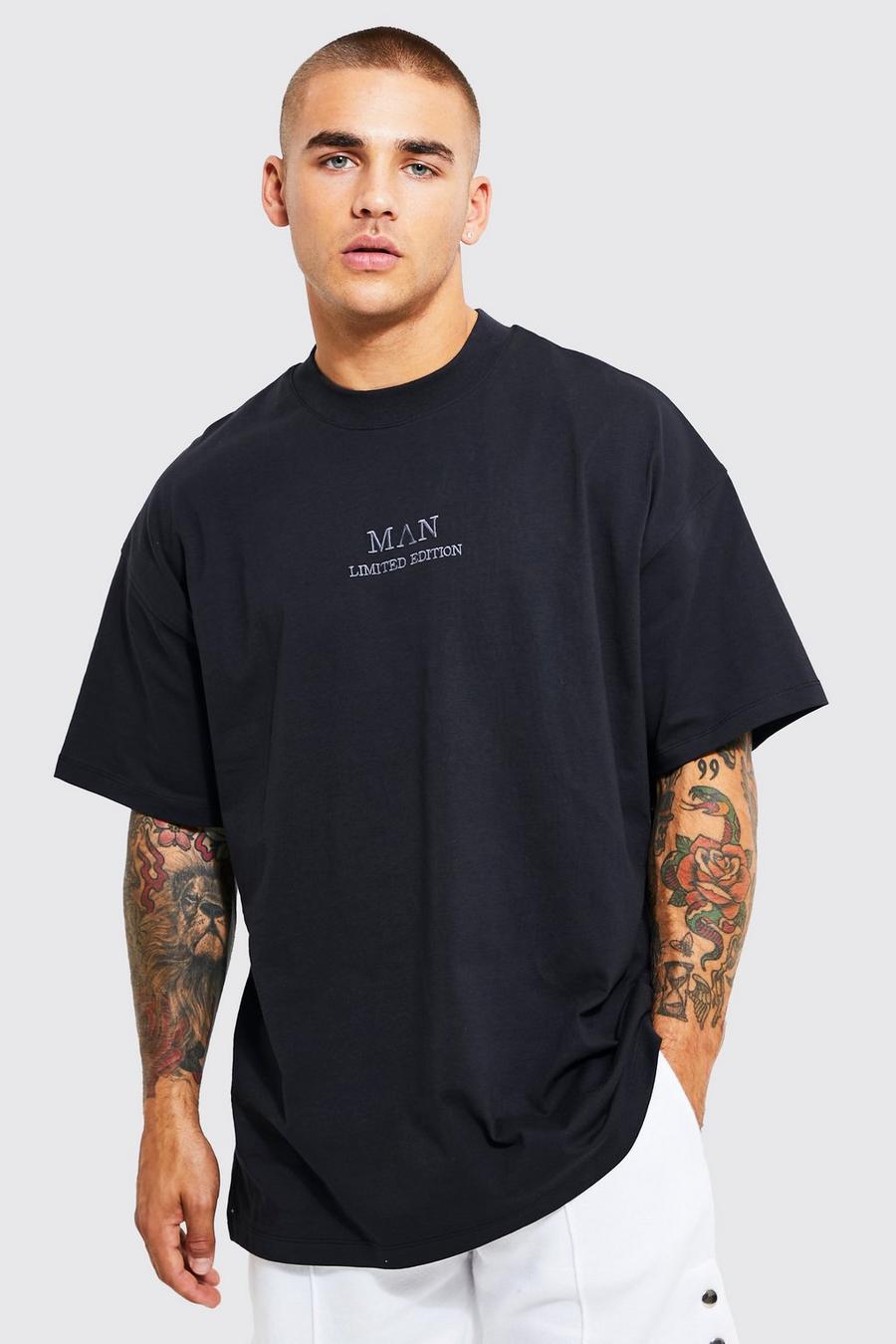 Black schwarz Man Oversized Embroidered T-shirt