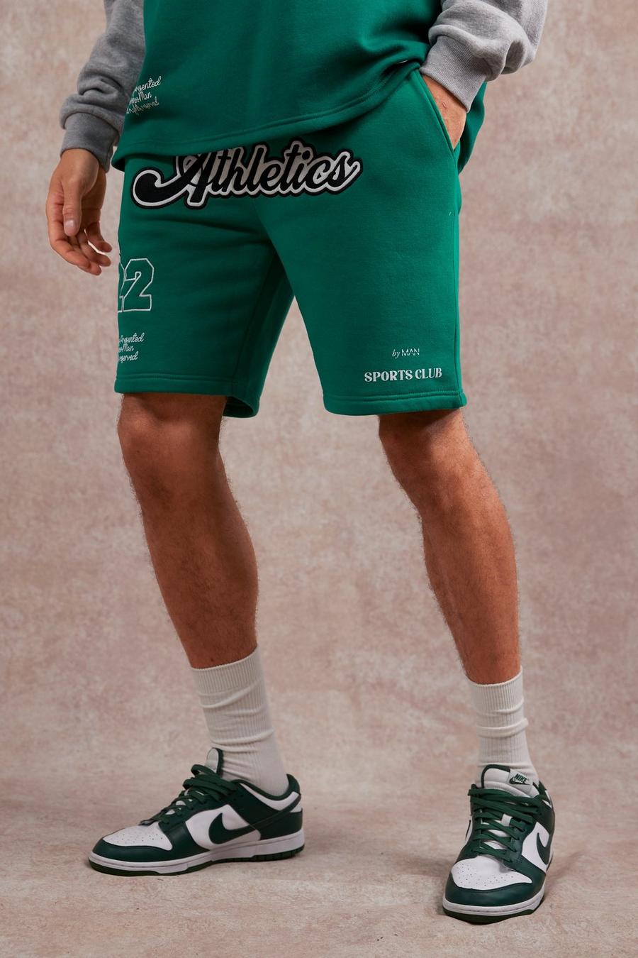 Pantaloncini comodi con applique stile Varsity, Green image number 1