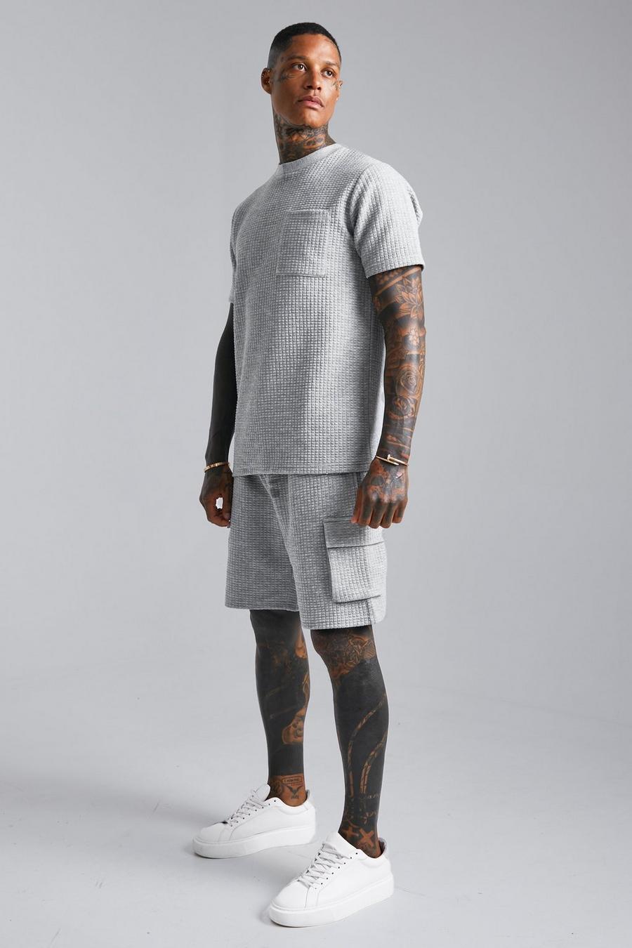 Slim-Fit T-Shirt in Waffeloptik & Cargo-Shorts, Grey marl image number 1