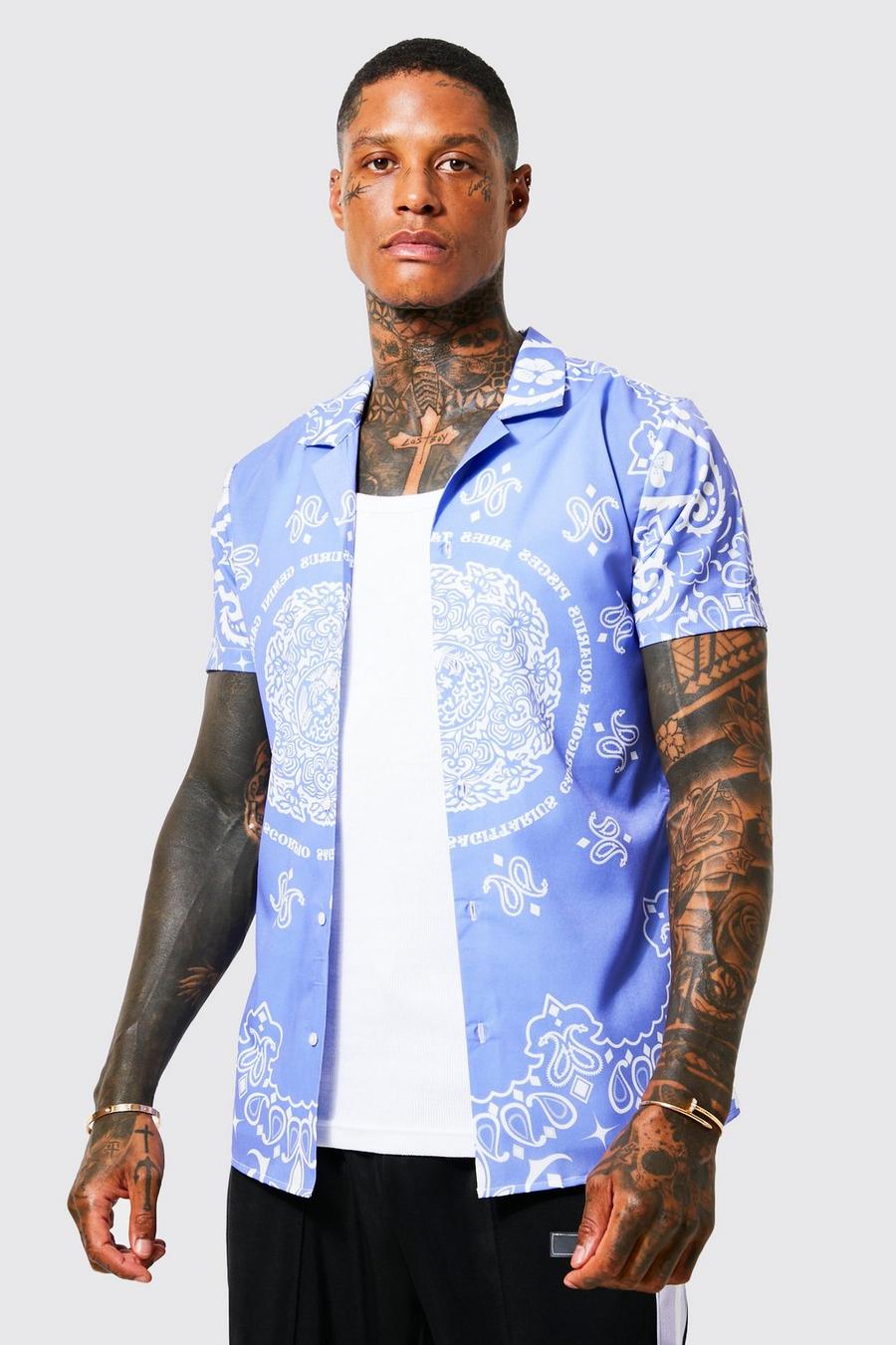 Kurzärmliges Muscle-Fit Hemd mit Bandana-Print, Lilac image number 1