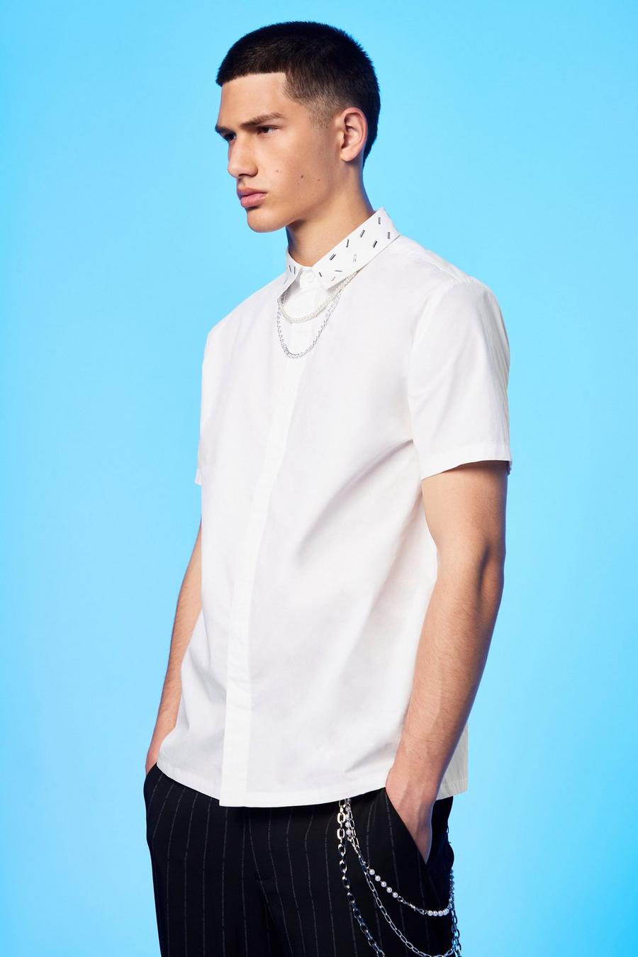 Camisa con tachuelas de estrellas y detalle de cadena y perlas, White bianco image number 1