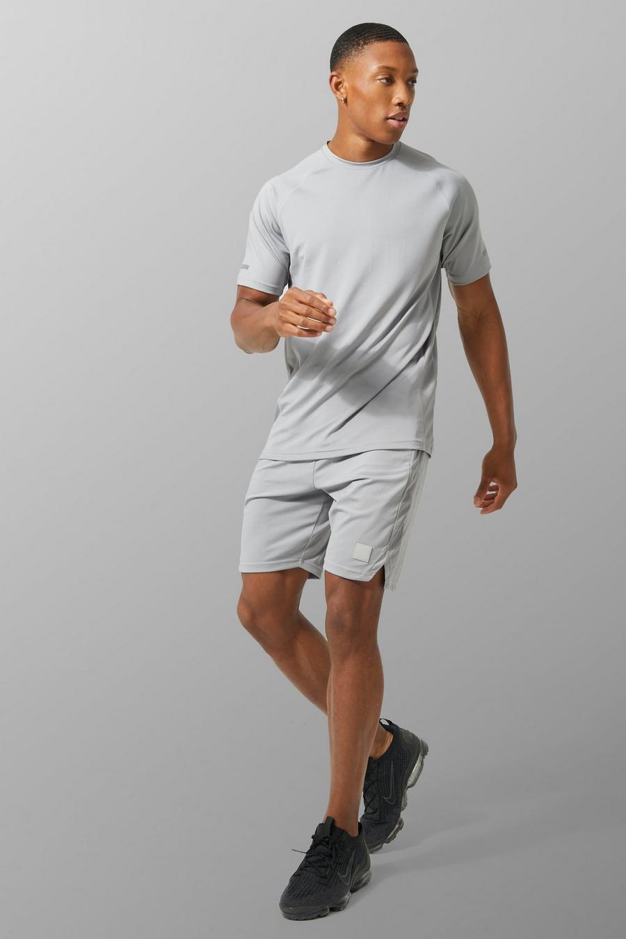 Grey gris Man Active Performance T Shirt & Short Set
