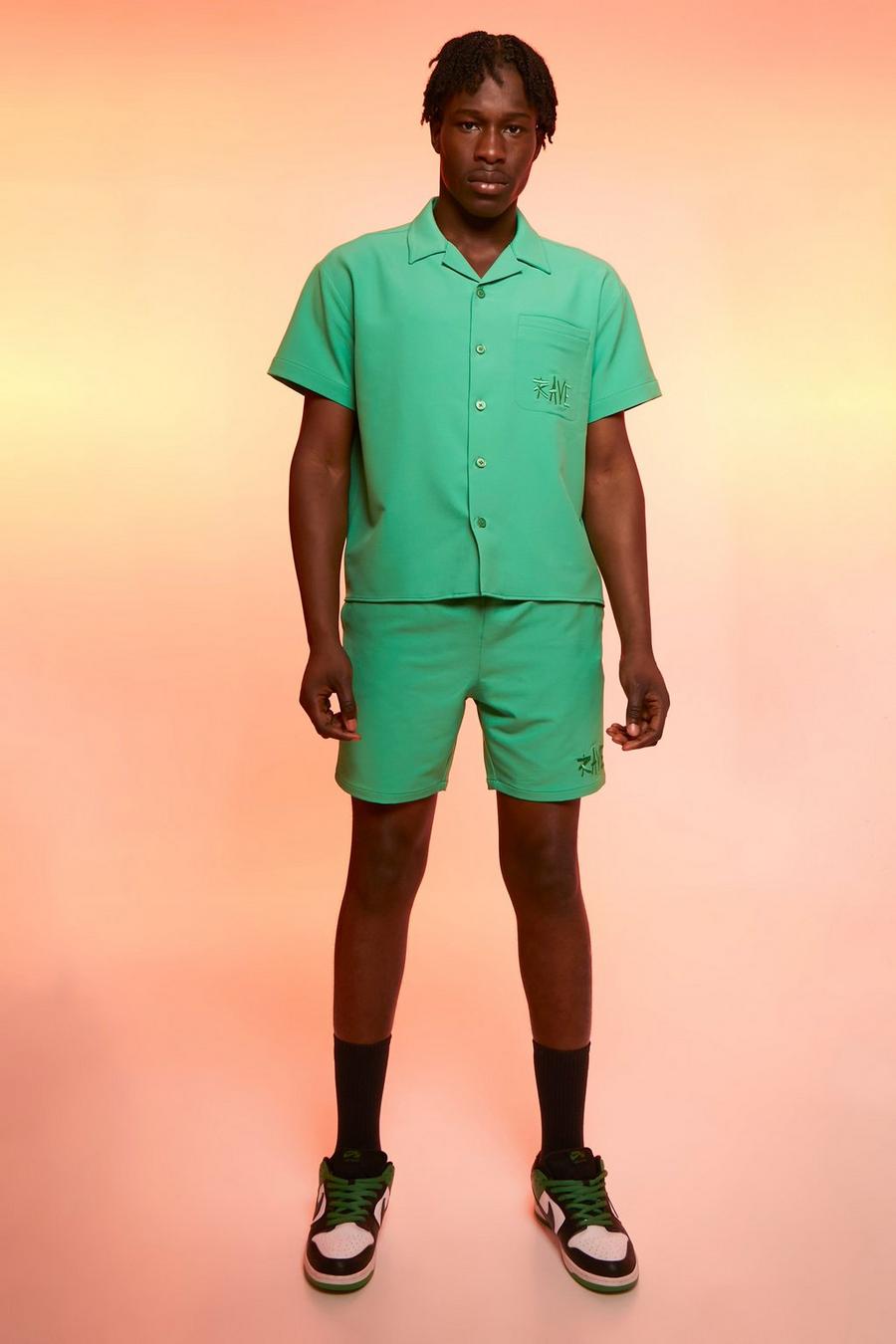Green Boxy Nylon 4 Way Stretch Shirt And Shorts image number 1