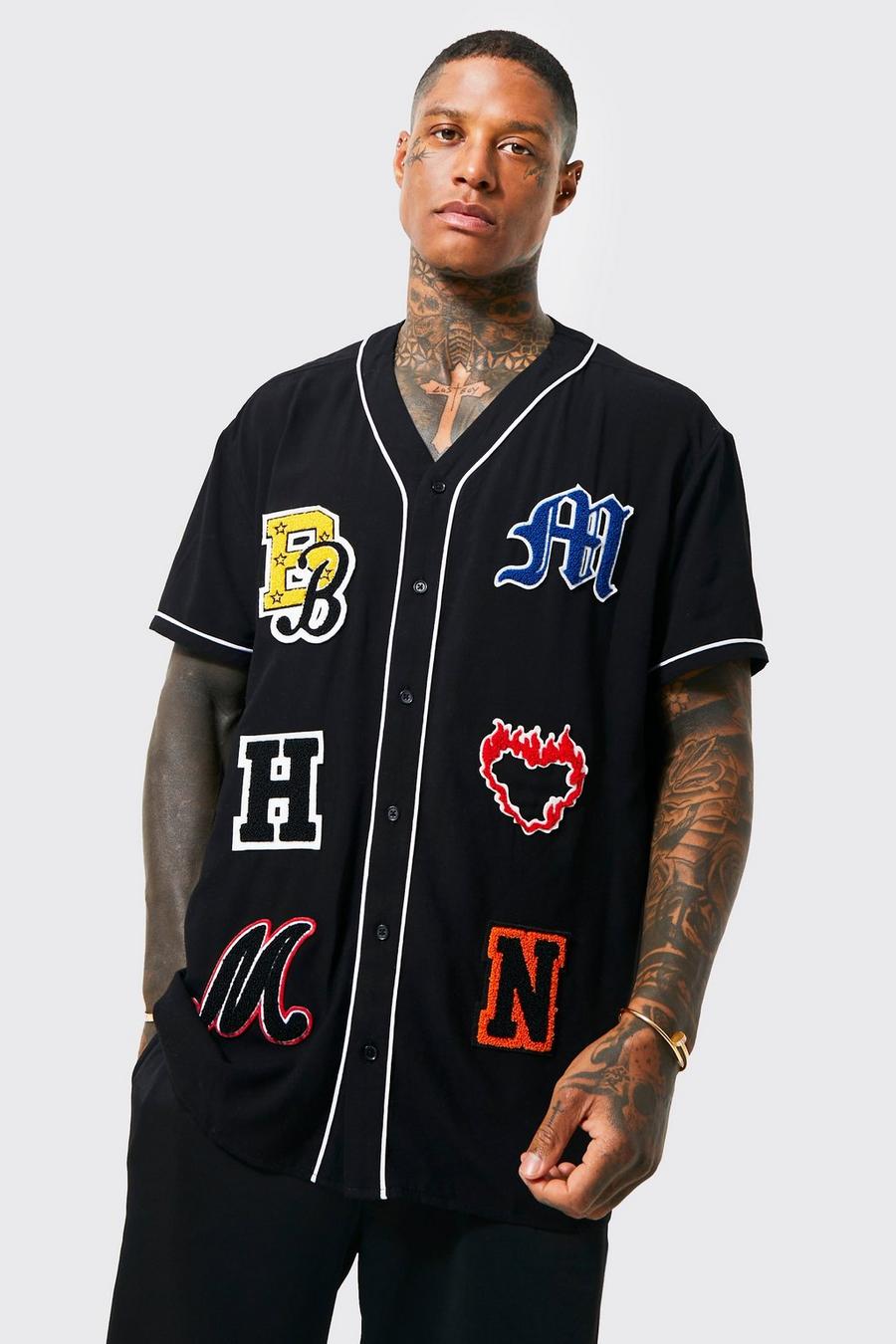 Camisa oversize de viscosa con estampado universitario de béisbol, Black nero image number 1