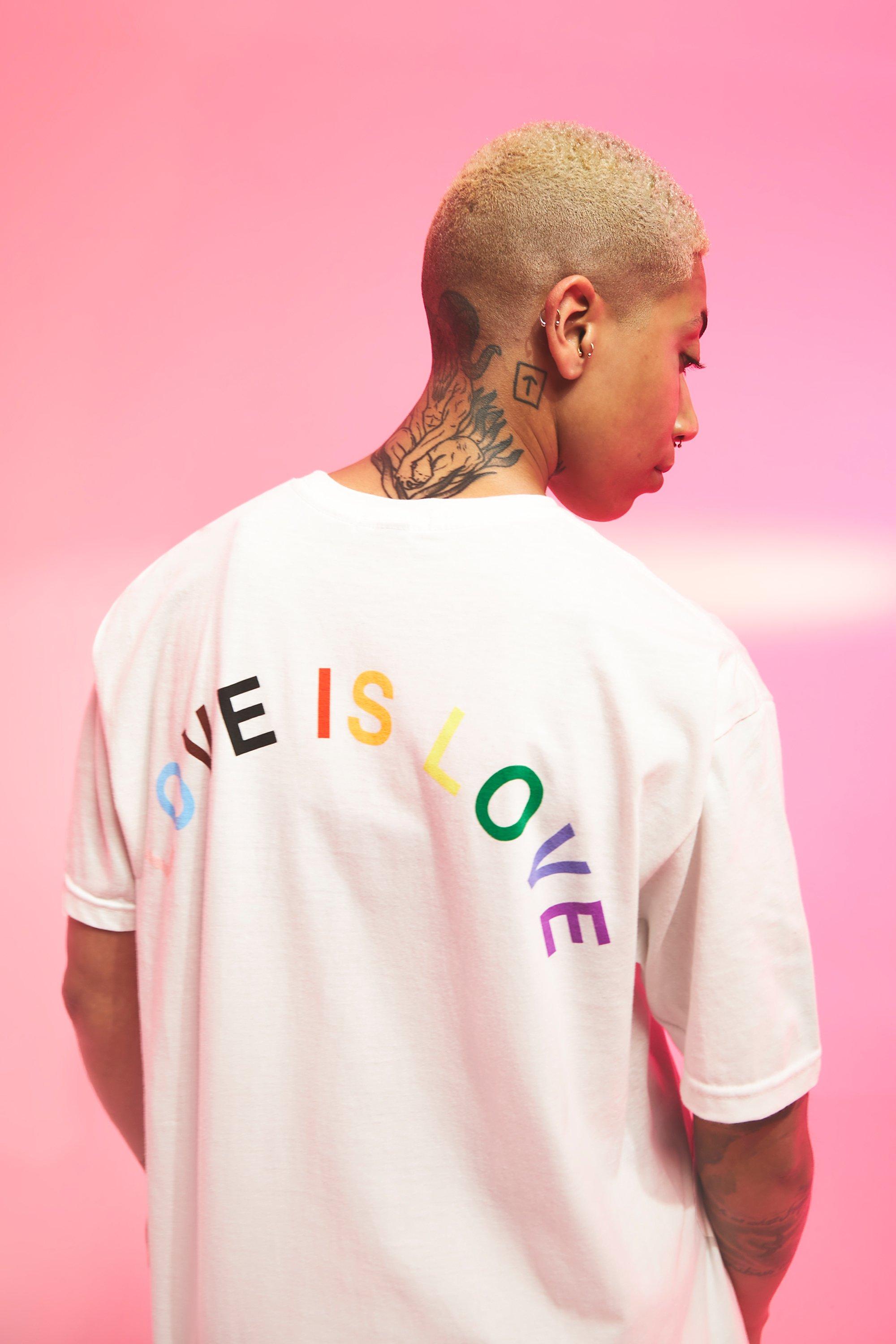 Pride Pronouns T-shirt | boohoo FI