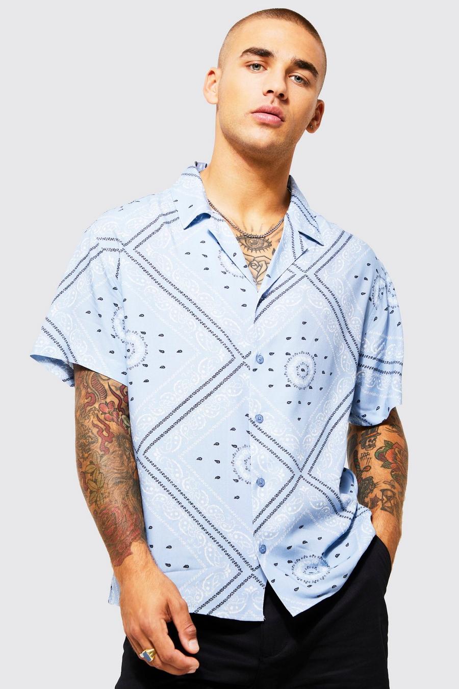 Blue Kortärmad mönstrad skjorta i viskos med bowlingkrage image number 1