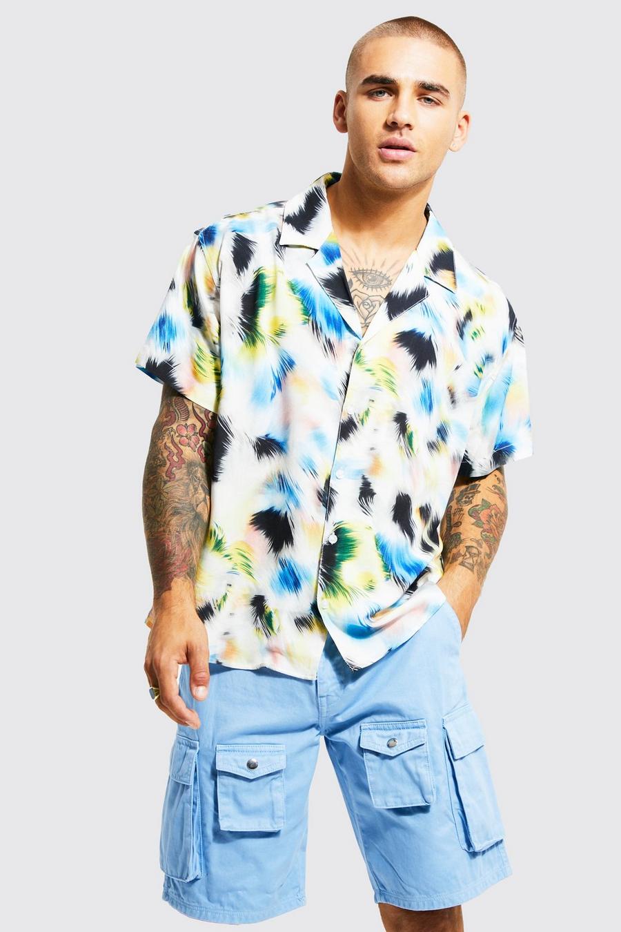 Camisa recta de manga corta y viscosa con solapas y estampado abstracto, Multi multicolor image number 1