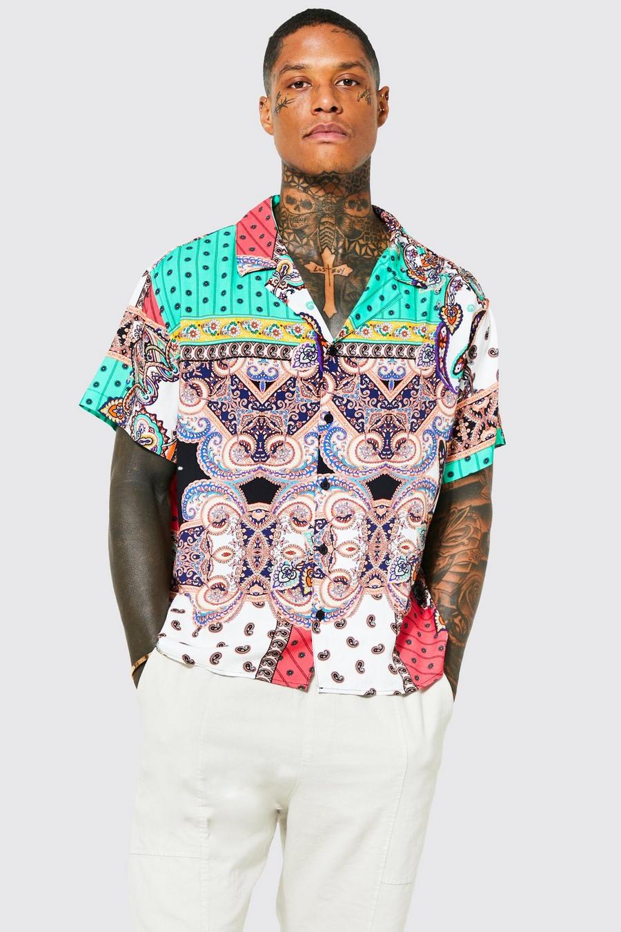 Camisa recta de manga corta y viscosa con estampado cachemira y solapas, Multi multicolor image number 1