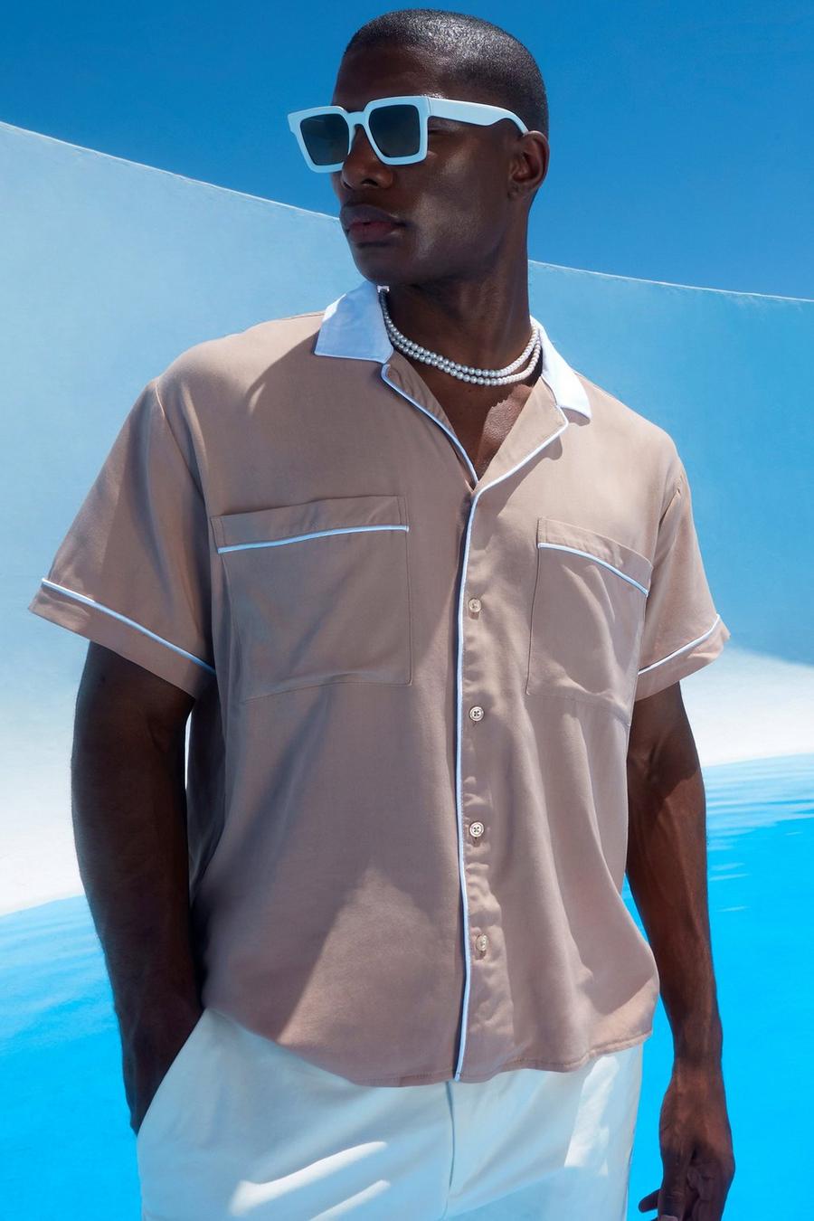 Camisa de manga corta recta con ribetes en contraste, Taupe beige image number 1