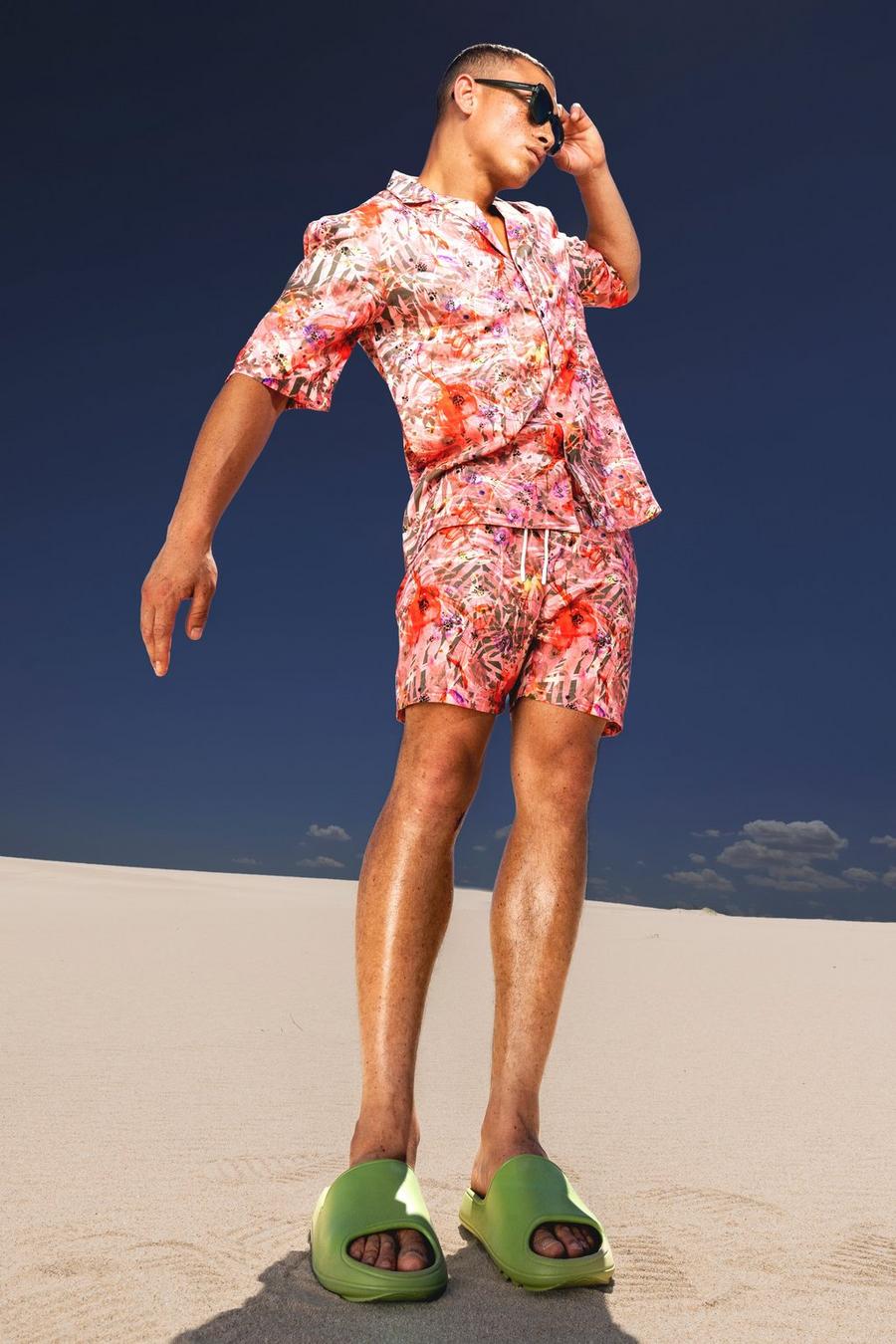 Pale pink Mönstrad skjorta med bowlingkrage och shorts image number 1