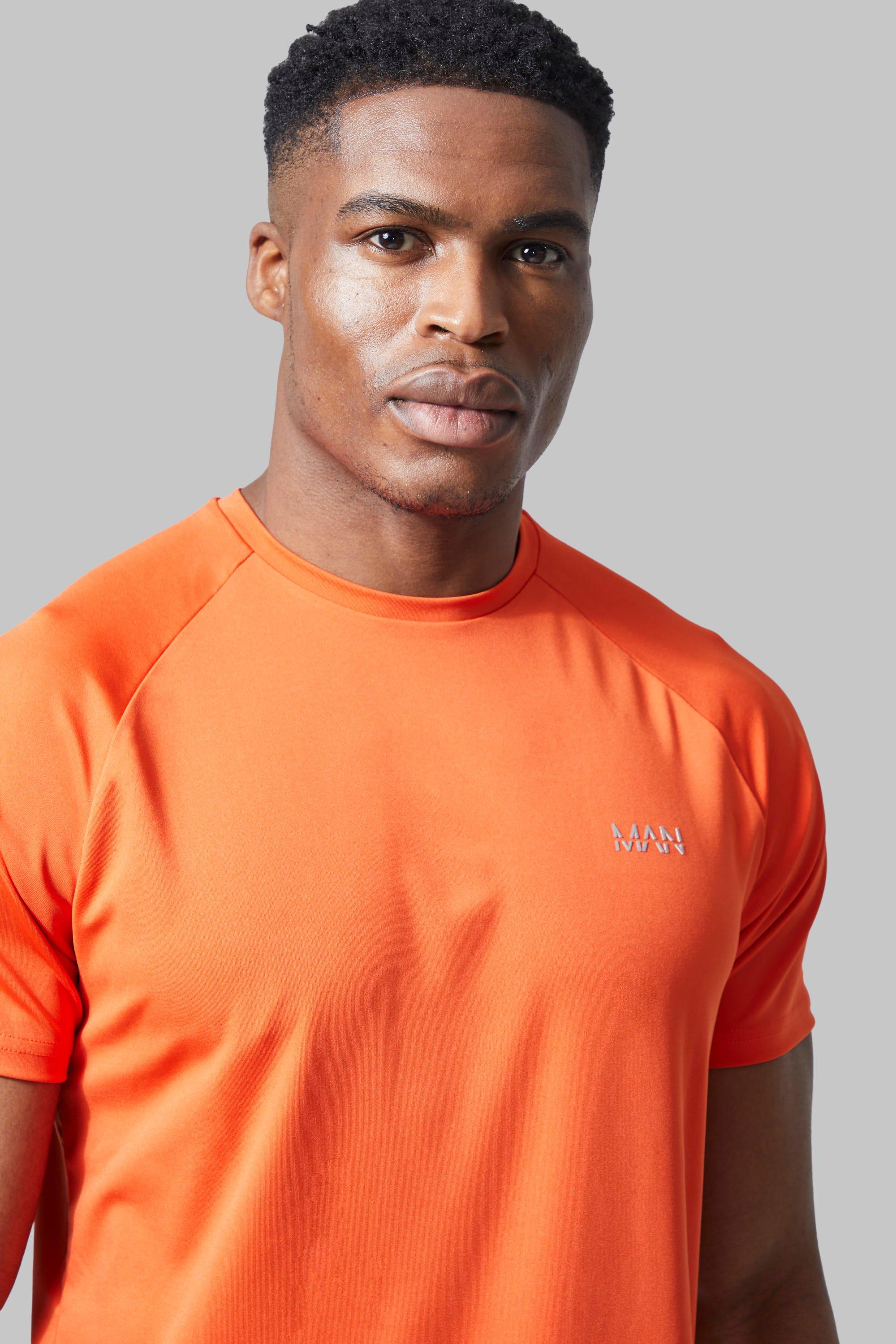 boohoo MAN Active Raglan Gym Reflective T-Shirt