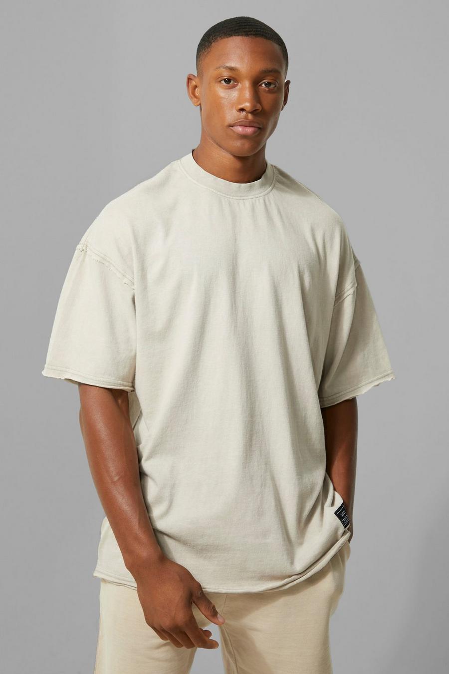Taupe MAN Active Oversize t-shirt med stentvättad effekt image number 1