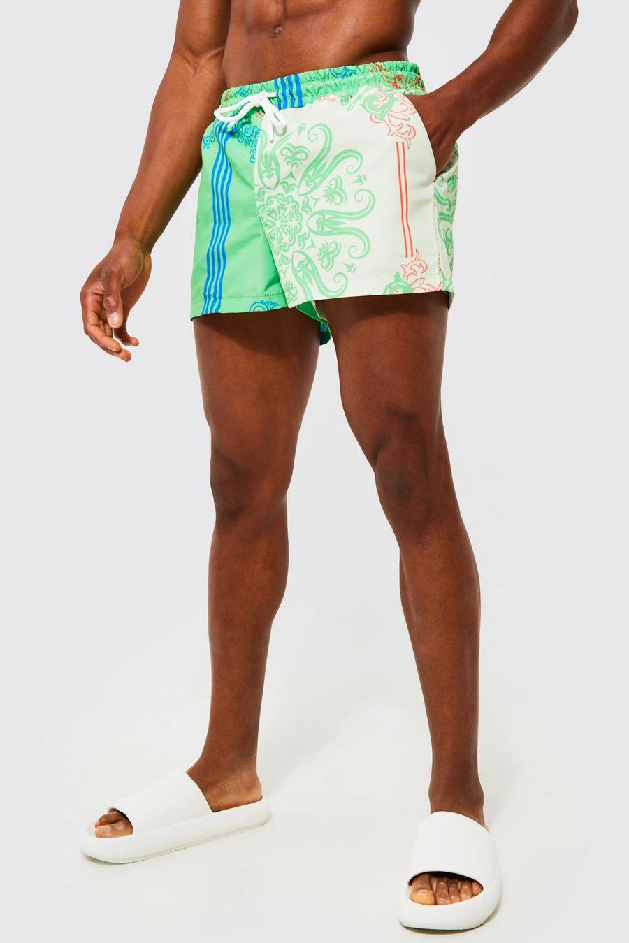Costume a pantaloncino corto in fibre riciclate con fantasia barocca, Green verde