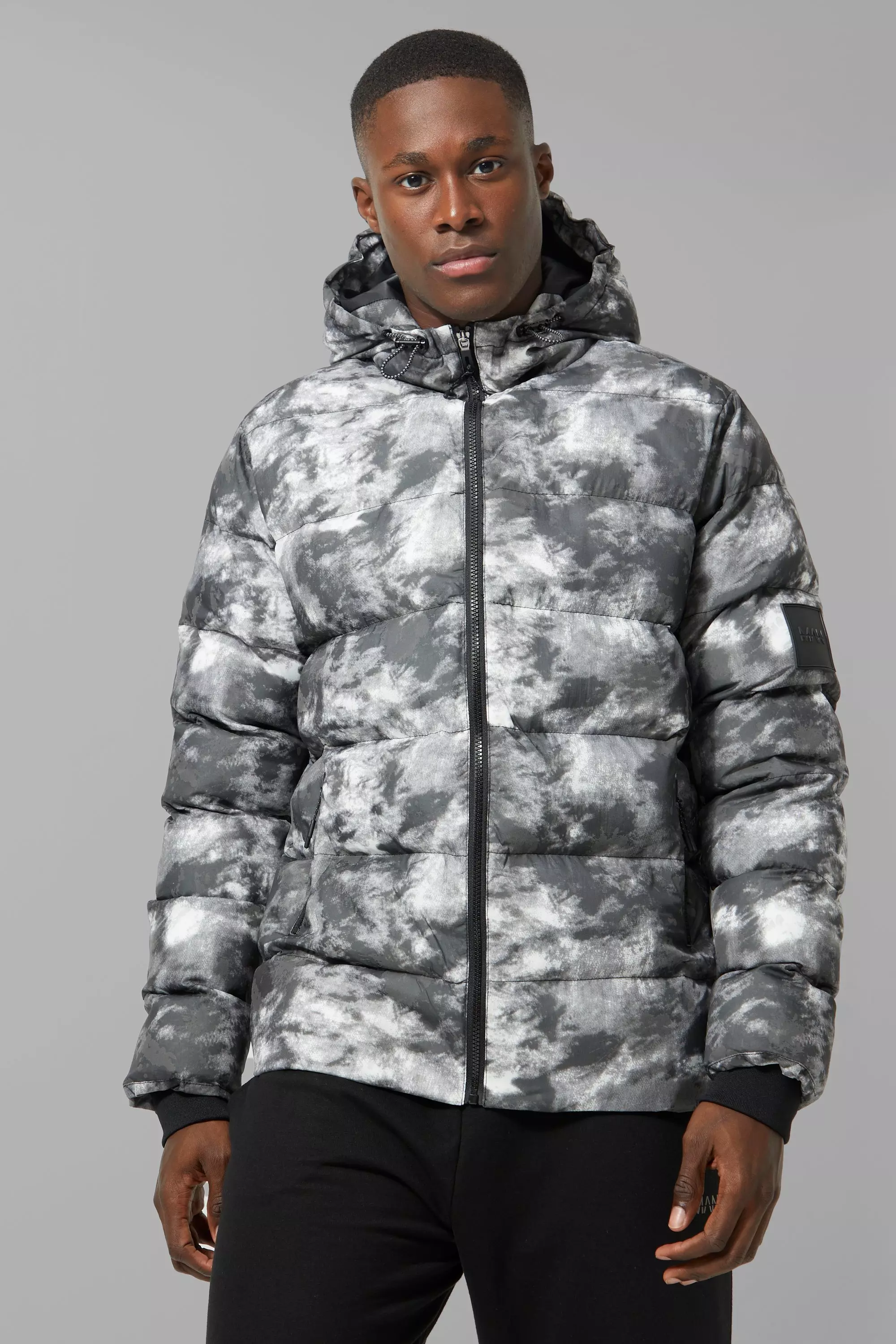 Black Man Active Camo Puffer Jacket alternative image