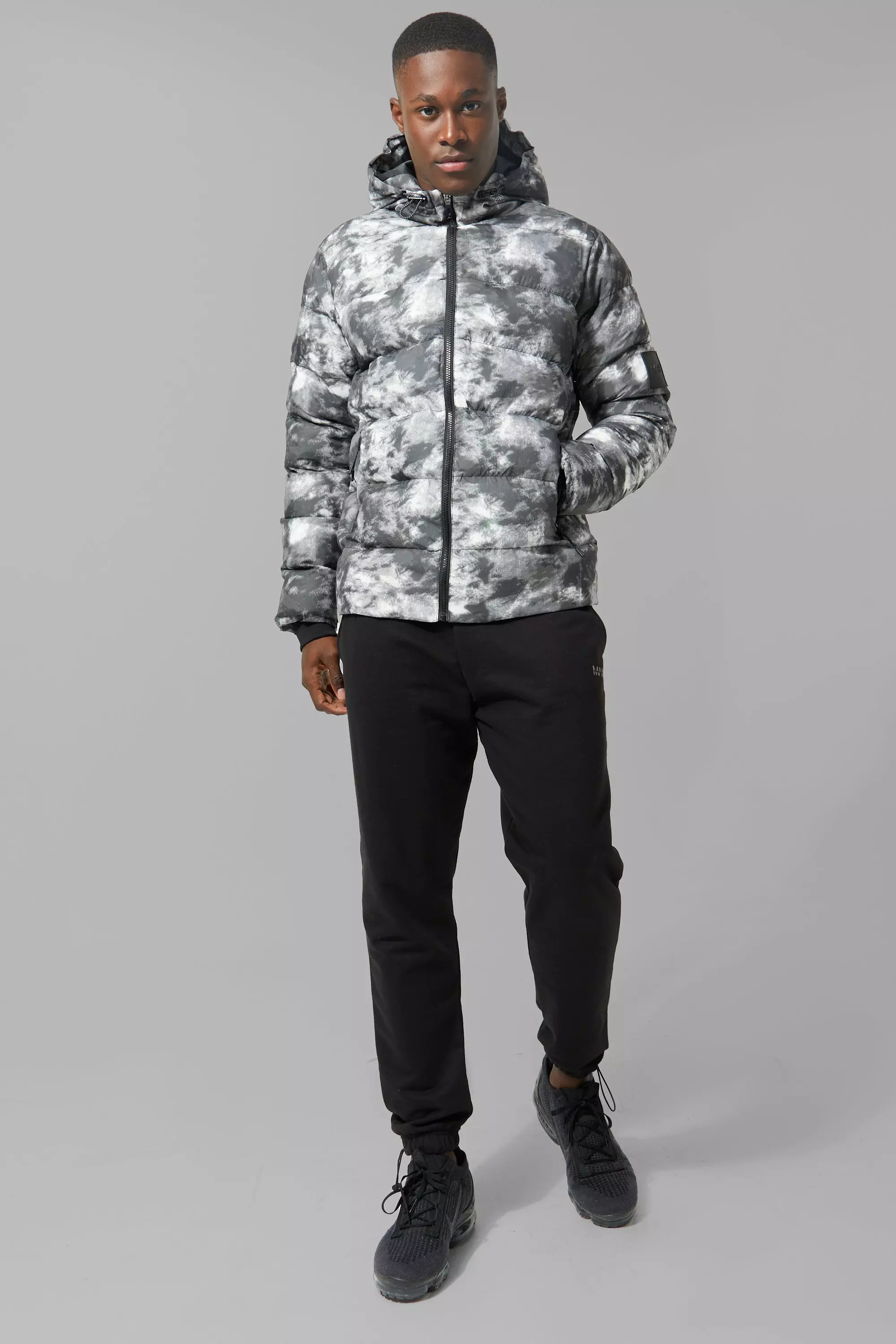 Black Man Active Camo Puffer Jacket alternative image