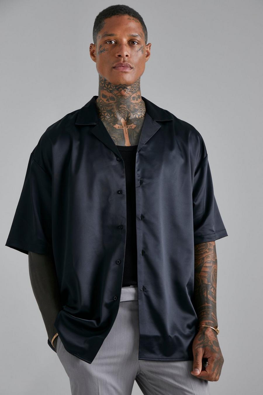 Black svart Kortärmad oversize satinskjorta med bowlingkrage