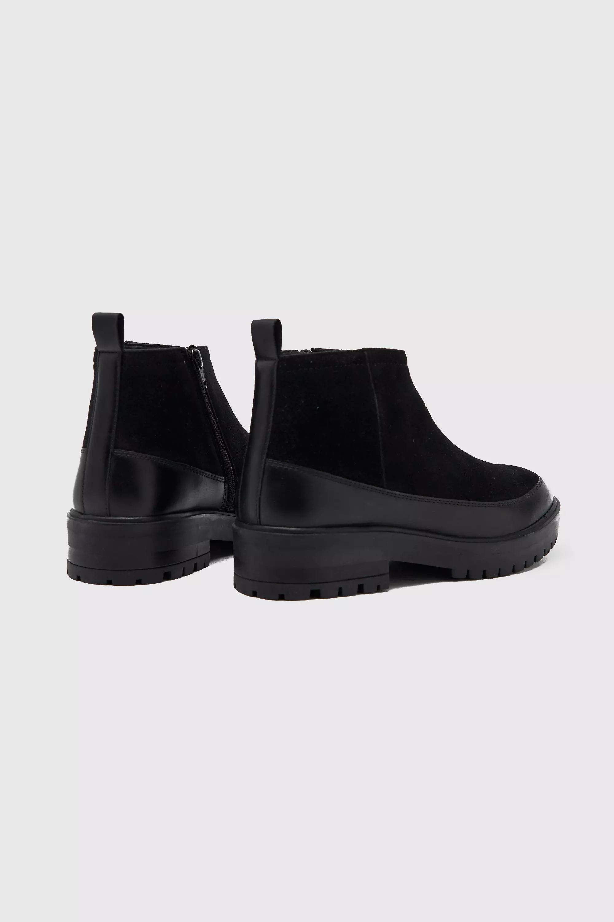 Black Pull Tab Zip Boot alternative image