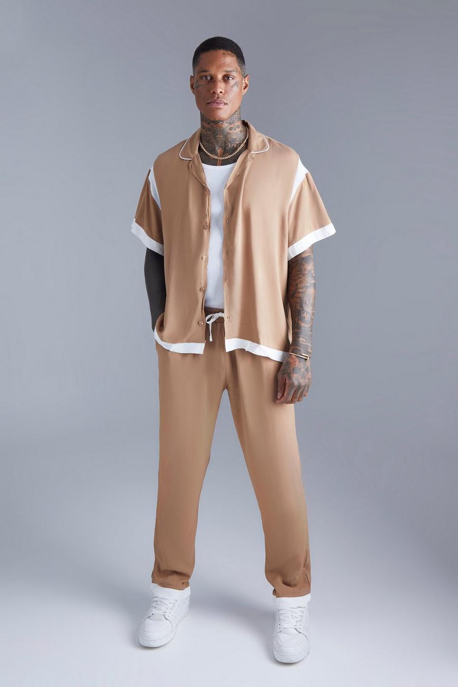 Conjunto de pantalón largo y camisa recta de viscosa con colores en bloque, Mocha beige image number 1
