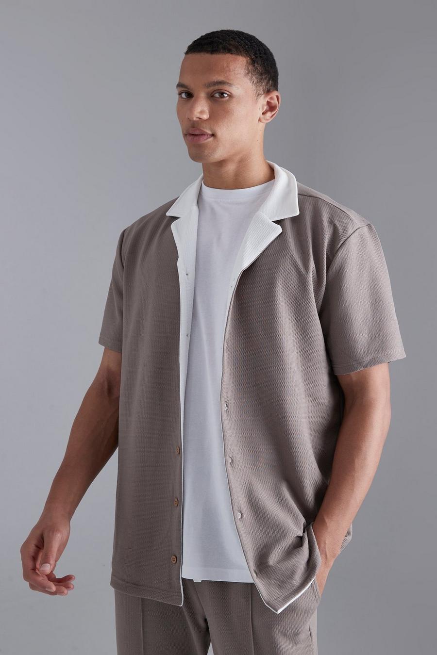 Tall kurzärmliges strukturiertes Jersey-Hemd, Taupe beige