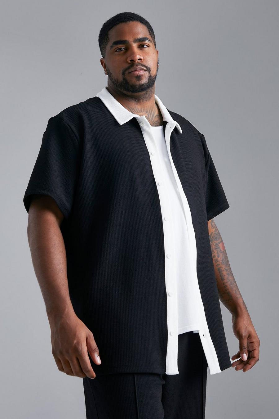 Black Plus Jersey Overhemd Met Textuur En Korte Mouwen image number 1