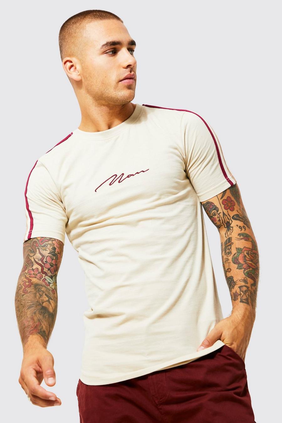 Sand beige Muscle Fit Man Curve Hem Tape T-shirt