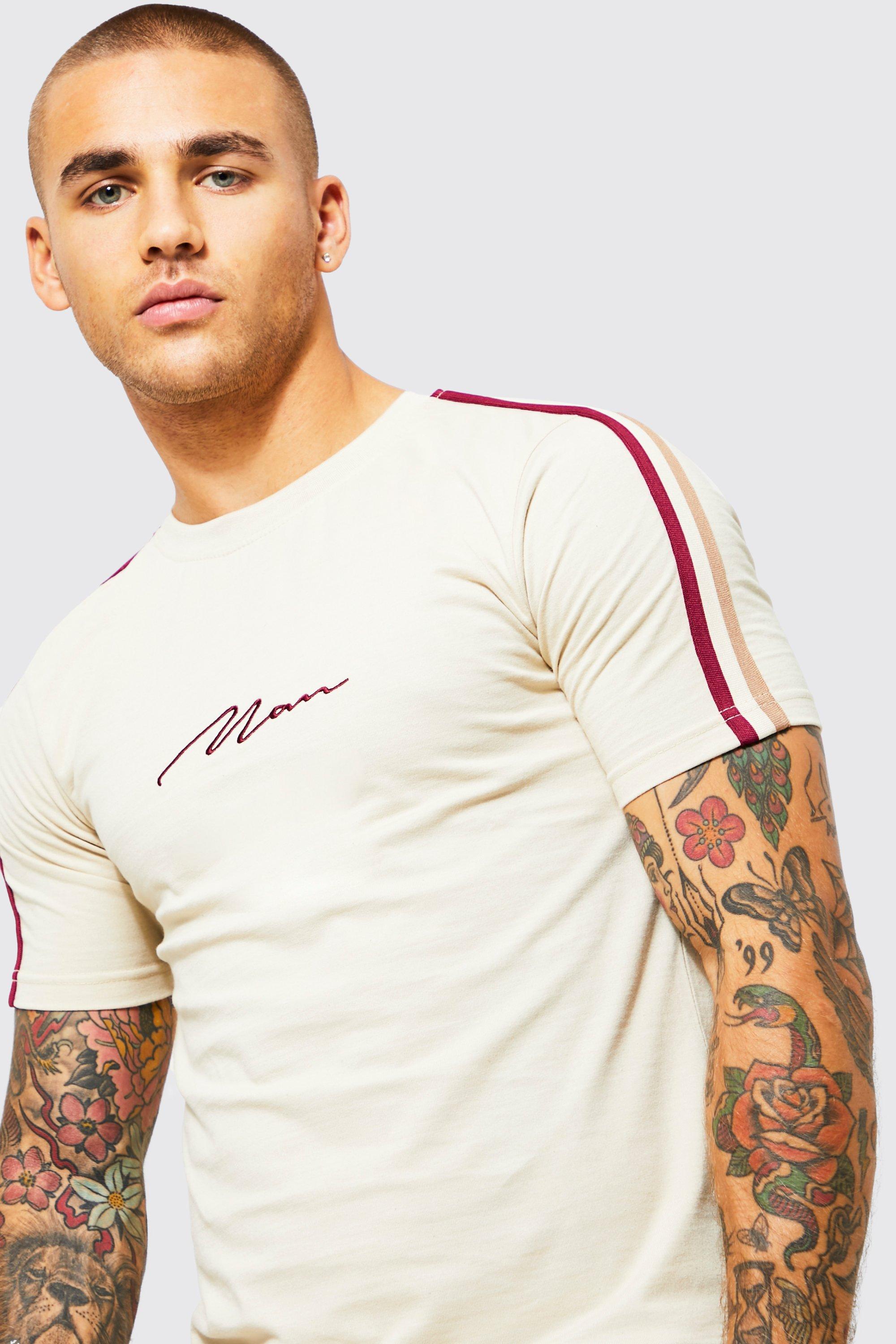 muscle fit curved hem t shirt