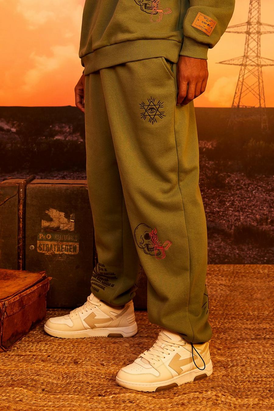 Pantalón deportivo oversize con estampado gráfico, Khaki