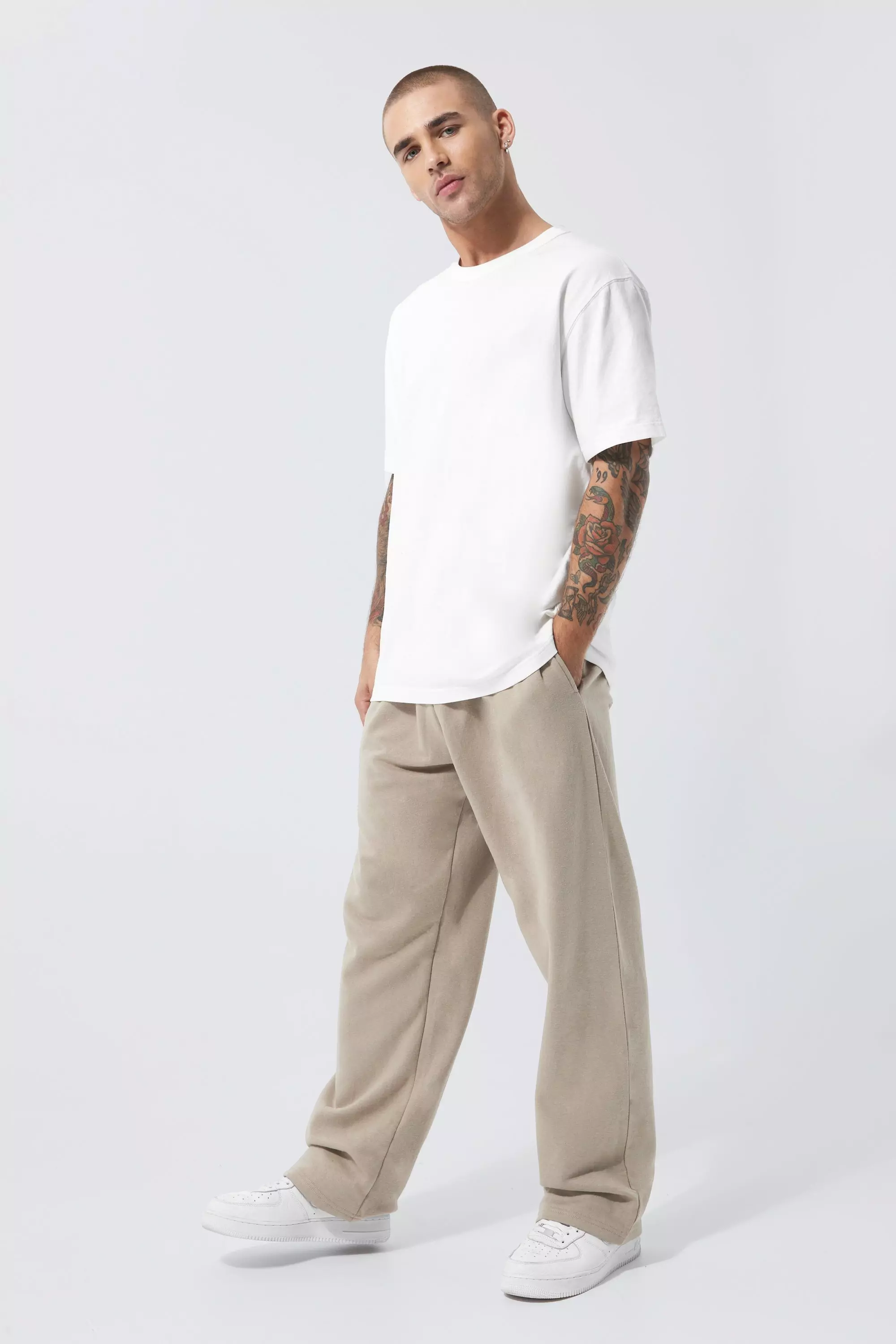 Stone Lightweight Wide Leg Jogger alternative image