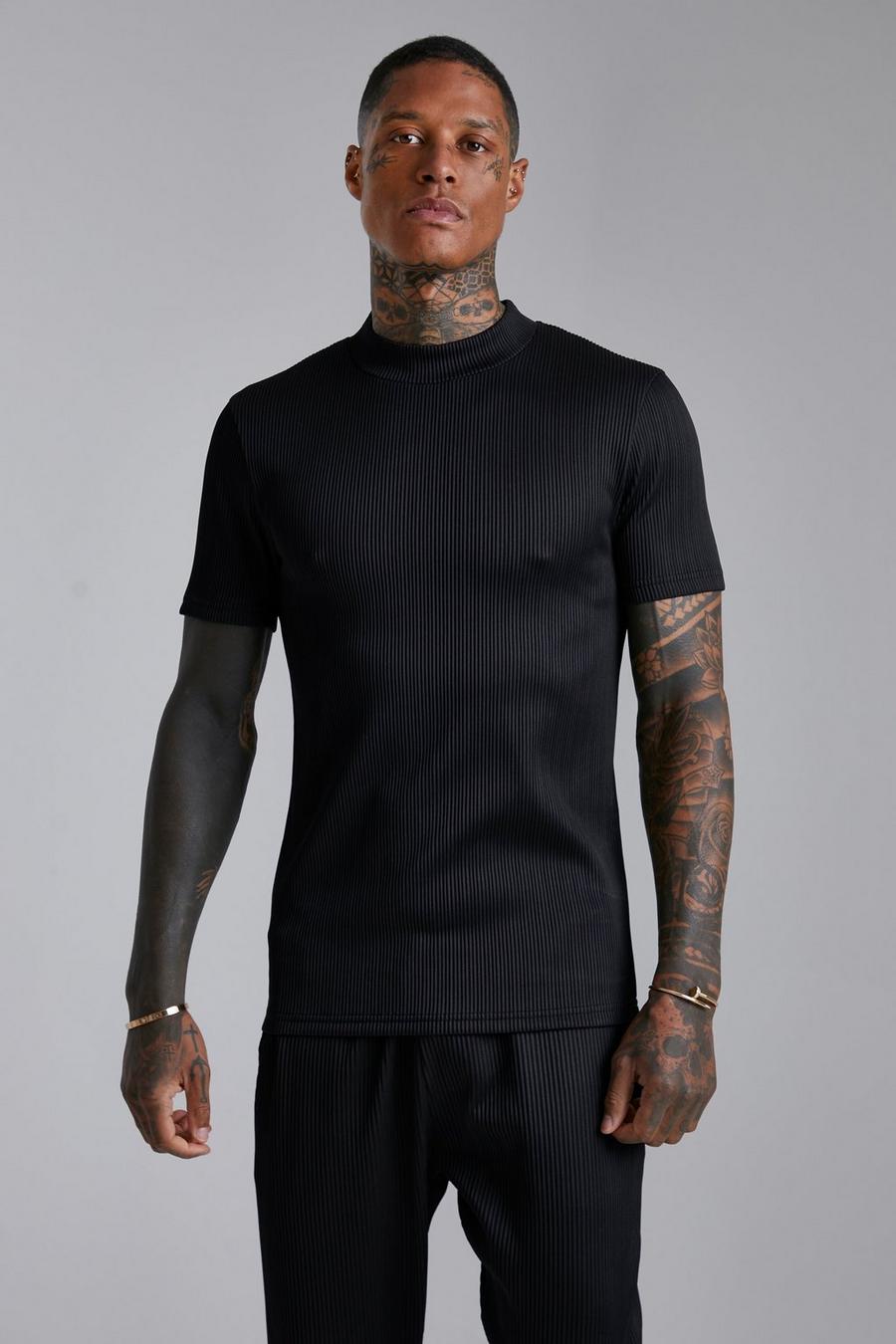 Black Pleated Muscle Fit Extended Neck T-shirt image number 1